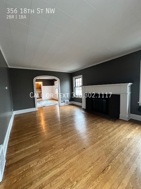 Photo - Large second level apartment available for...