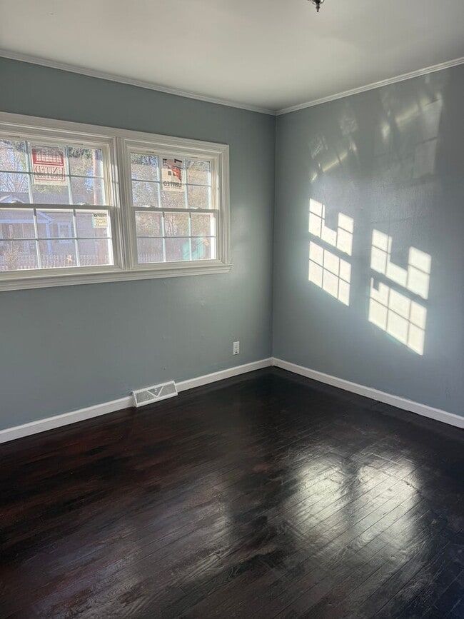 Photo - Updated 3 Bedroom 2 Bathroom Home