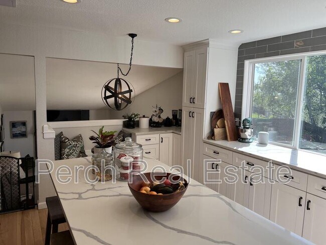 Photo - 1152 S Owens St