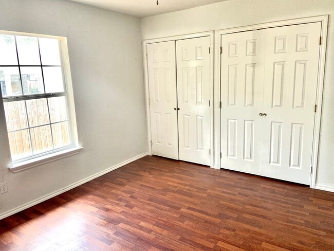 Master Bedroom - 1310 Sutton Dr Unit 1