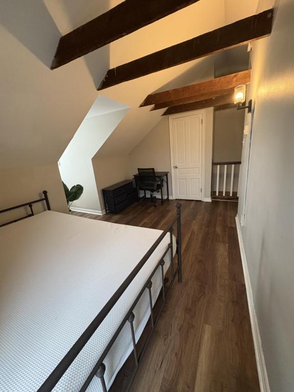 Photo - 1025 W Turner St