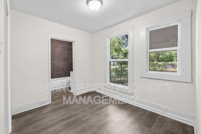 Photo - 608 Fulton Ave SW