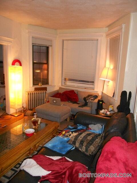 Photo - 136 Hemenway St Apartment Unit 34