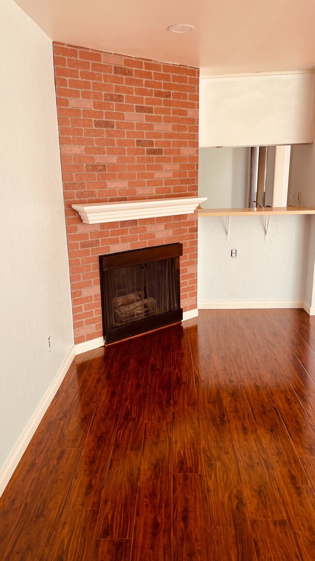 Photo - 515 N Jackson St Unidad 112