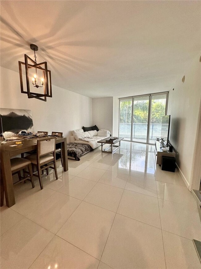 Building Photo - 495 Brickell Ave Unit 407