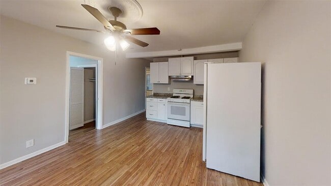 Photo - 11314 Courtshire Dr Apartamento Unidad A