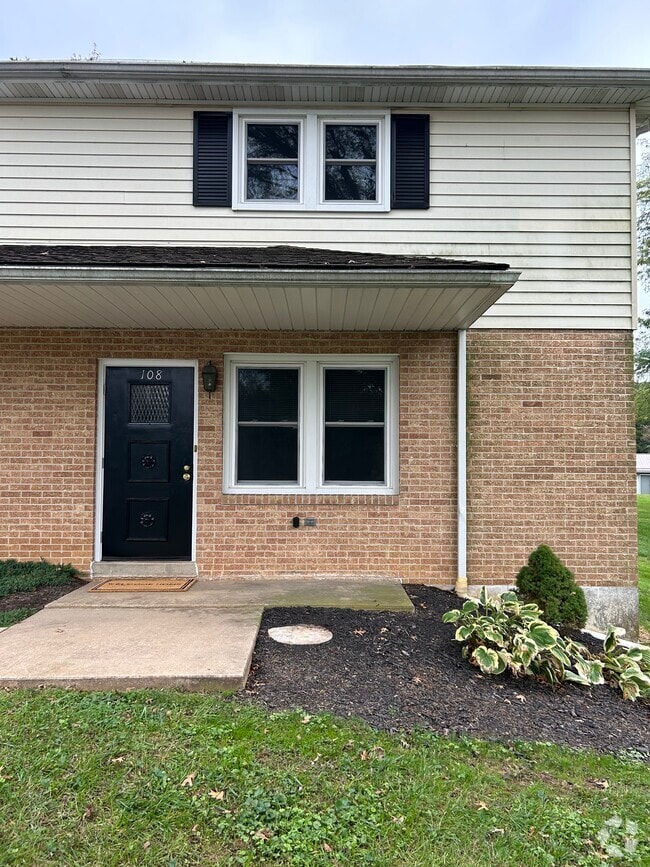 Building Photo - 108 Oak Rd Rental