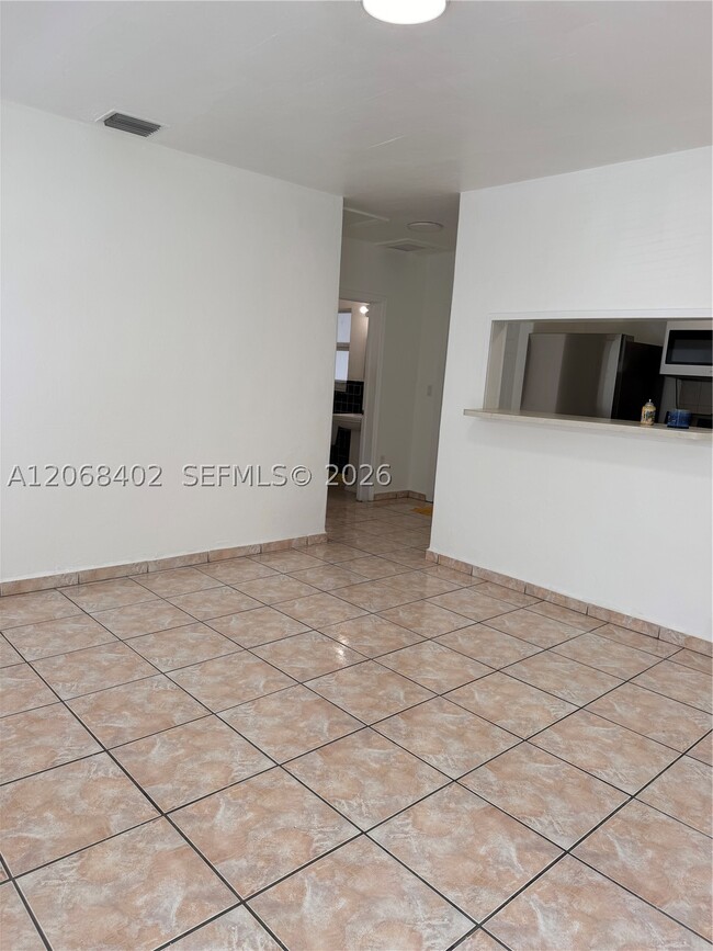 636 SW 8th Ave Unit 636