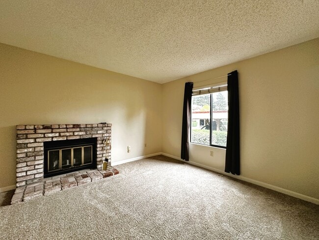 Photo - 180 Park Place Dr