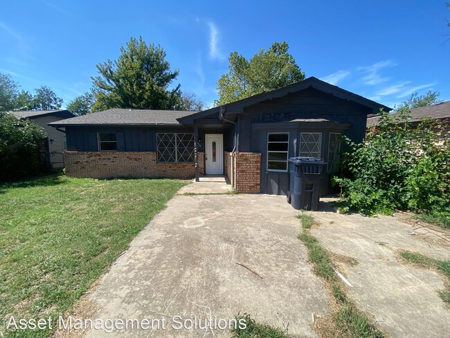 4 br, 2 bath House - 9917 N McKinley Avenue - 4 br, 2 bath House - 9917  N McKinley Avenue