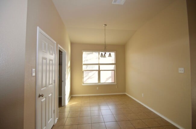 Photo - BEAUTIFUL New Home Available NOW!