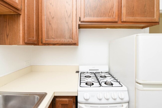 Photo - 457 W Melrose St Unit 214