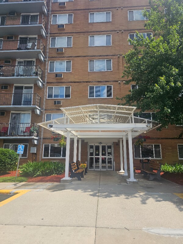 Photo - 1380 Arbor Ave SE Apartamento Unidad 2 Bedroom