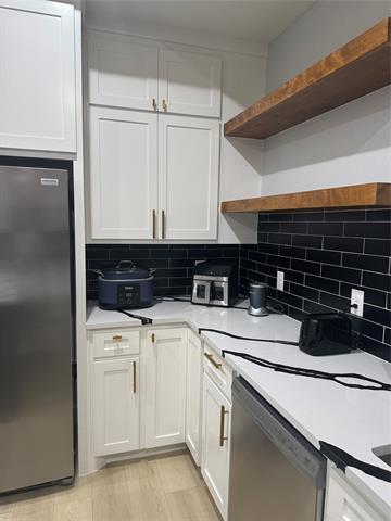 Photo - 401 E Walnut St