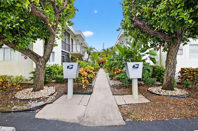 Photo - 14905 Wedgefield Dr Unit 201