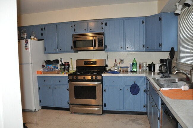 Photo - Now Pre-Leasing for Fall Semester 2026