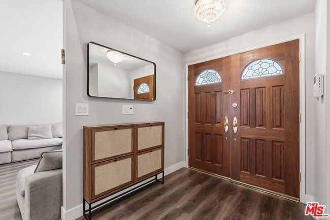 Photo - 5516 Bluebell Ave