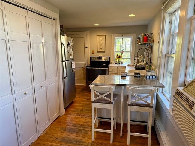 Photo - 21 1/2 Union St