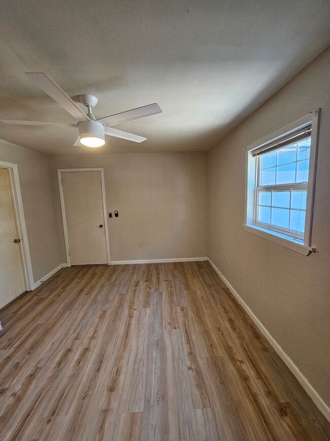 Photo - 1217 Indiana St