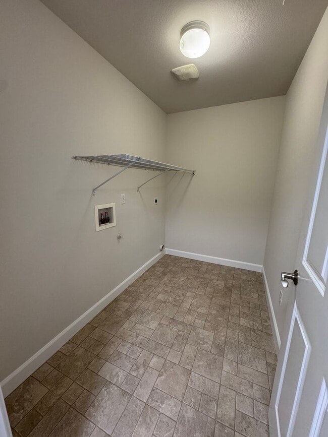 Photo - 3155 Walker Rd