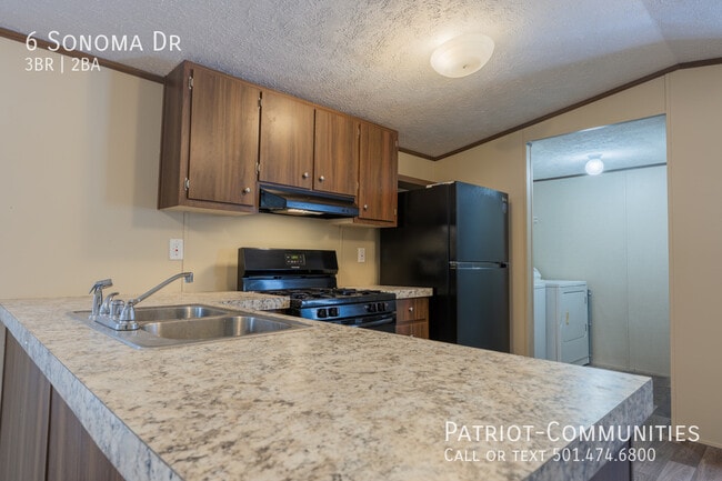 Photo - 6 Sonoma Dr