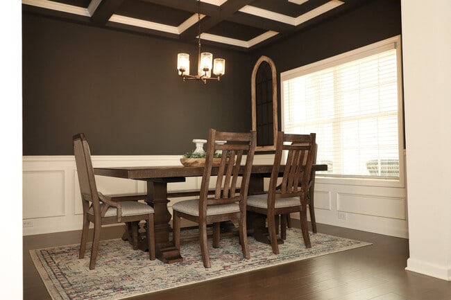 Photo - 810 Tiger Trl