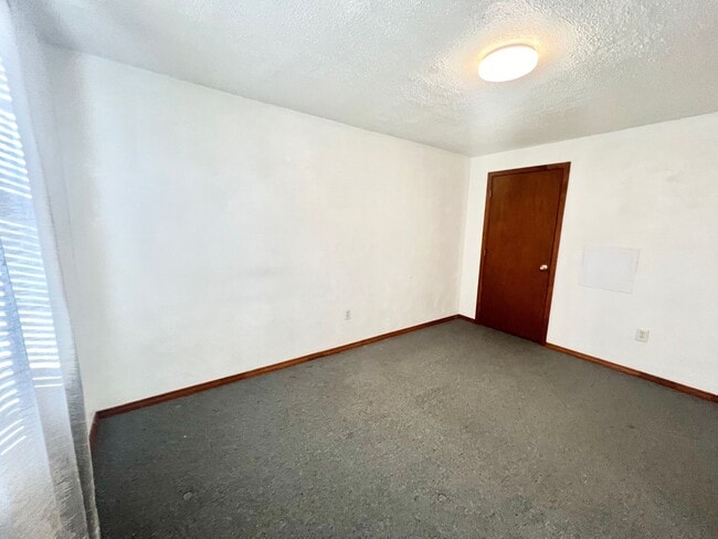 Photo - 209 E Wynoka St Unit Apt #4
