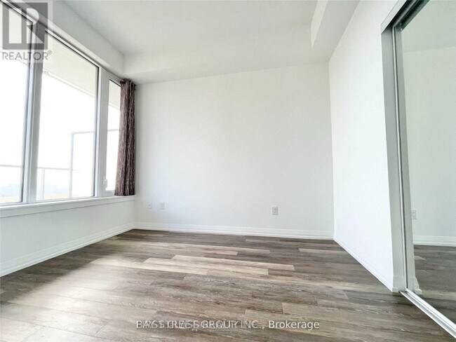 Photo - 75 Canterbury Pl Unité 2301