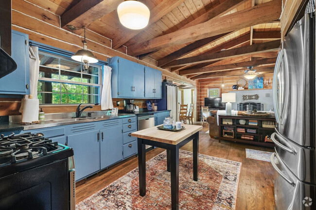 Building Photo - 8683 Larue Rd Unit ID1221806P Rental