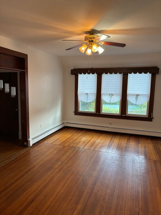 18 Mill St Unit 1