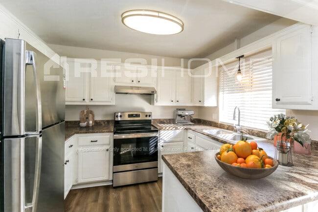 Photo - 1906 Oakmeadows Dr