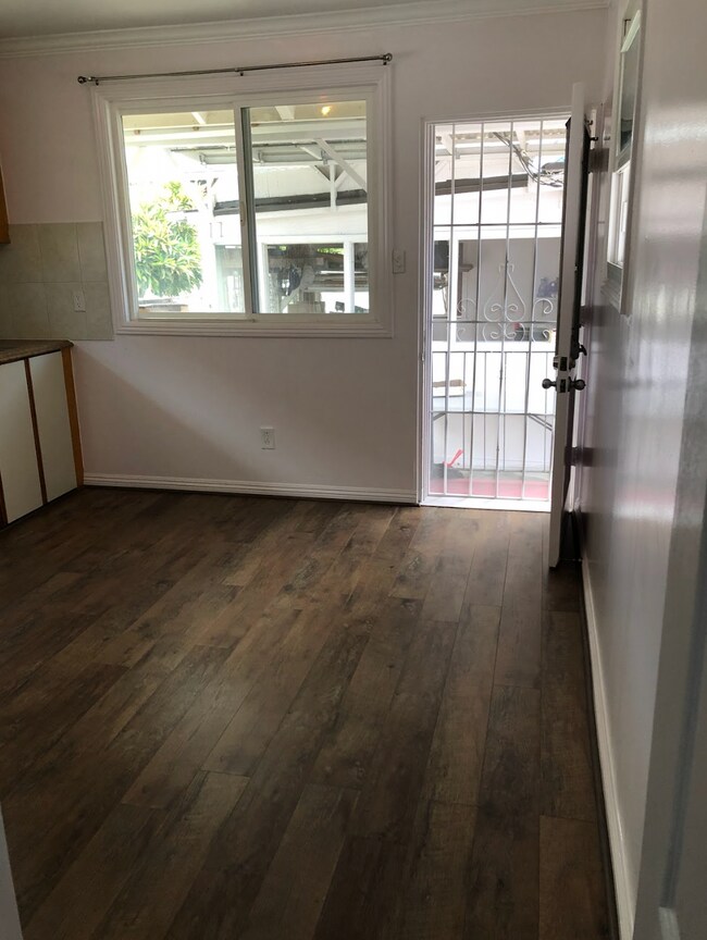 Living Room and Kitchen - 718 Piikoi St Unit A