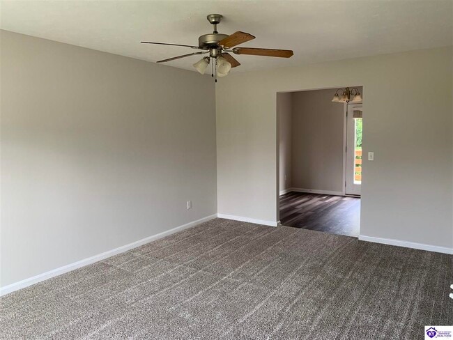 Photo - 307 Ivy Pointe Dr