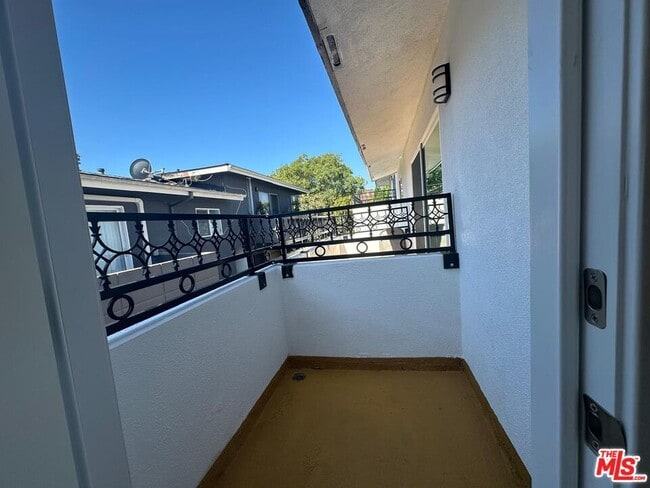 Photo - 1462 S Wooster St Unit 6