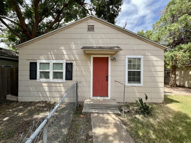 Building Photo - 3006 30th St