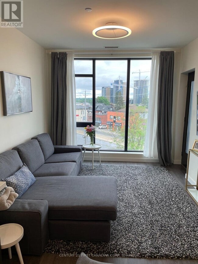 Photo - 690 King St W Unit 410