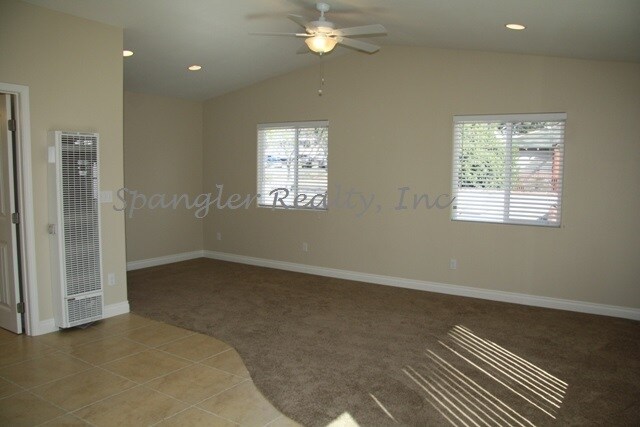 Photo - 422 N Clementine St