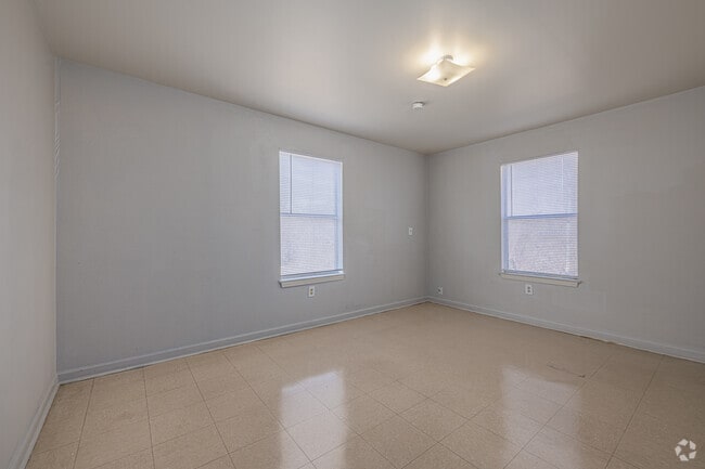 3BR, 1BA - 1,147SF - Primary Bedroom