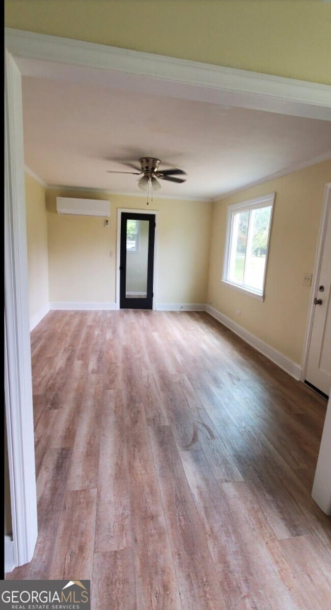 Photo - 219 Sylvan Heights Dr