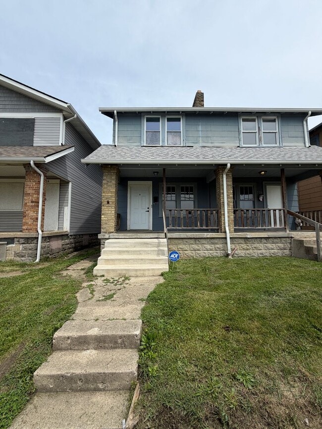 Building Photo - 726 Frebis Ave Unit 1