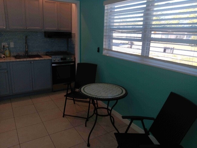 Photo - 1512 70th Ave N