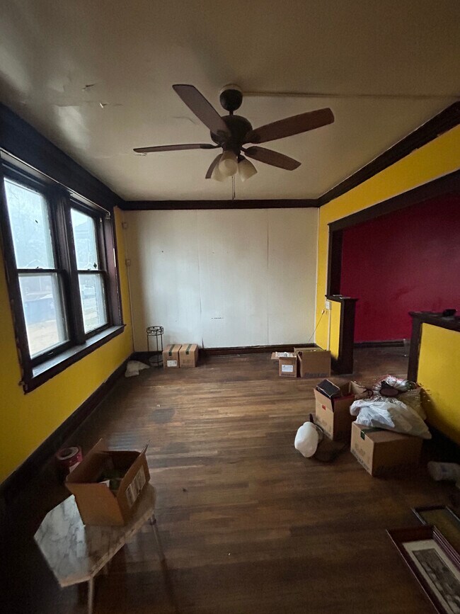 Photo - 5479 Claxton Ave