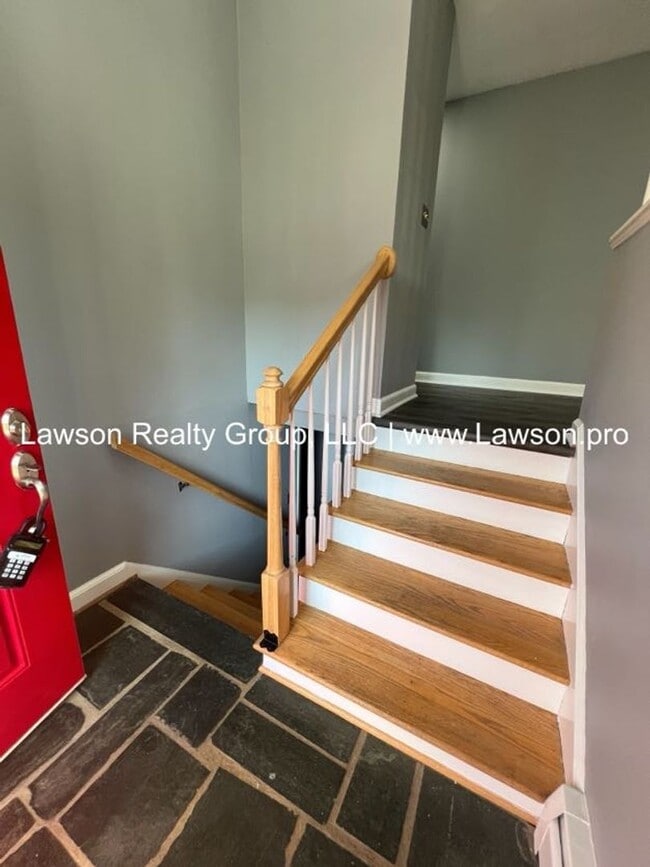 Photo - Very Nice & Spacious Home in Hidden Valley...