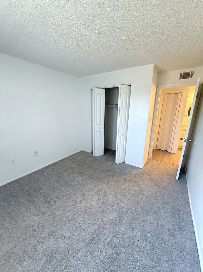 Photo - 2527 N Alafaya Trail