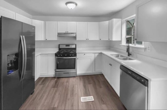 Photo - 4913 Belmont Rd