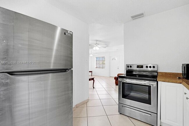 Photo - 2415 Pierce St Unit -