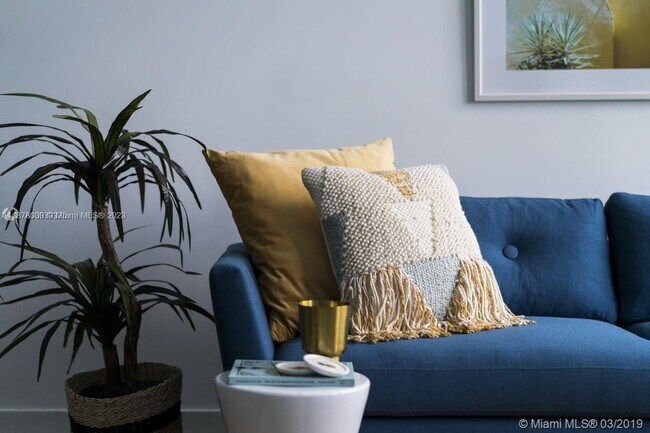 Photo - 765 NW 1st St Unidad 101