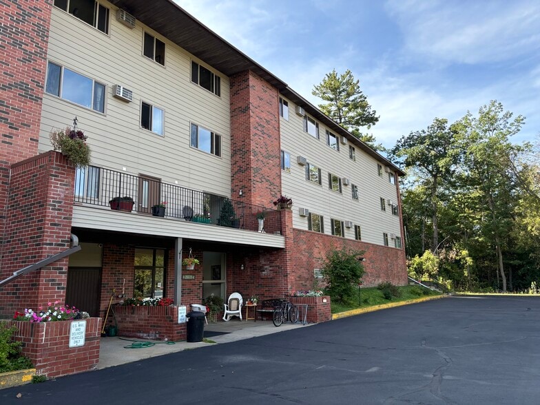 Highland Apartments