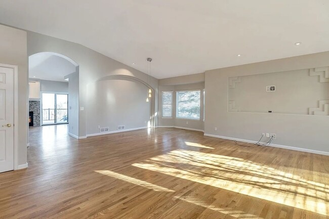 6893 Big Horn Trail