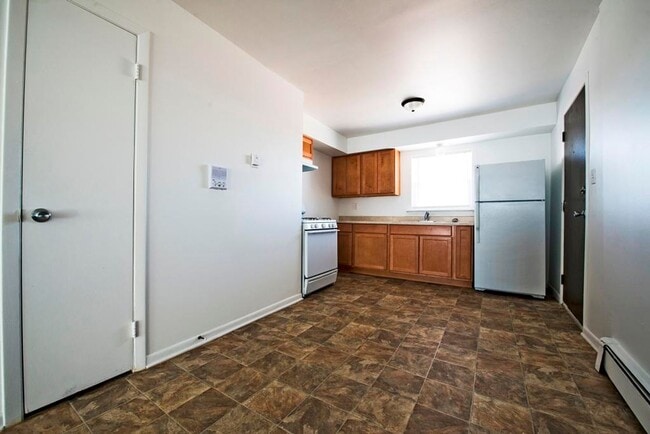 Photo - 1501 State St Calumet City, IL 60409